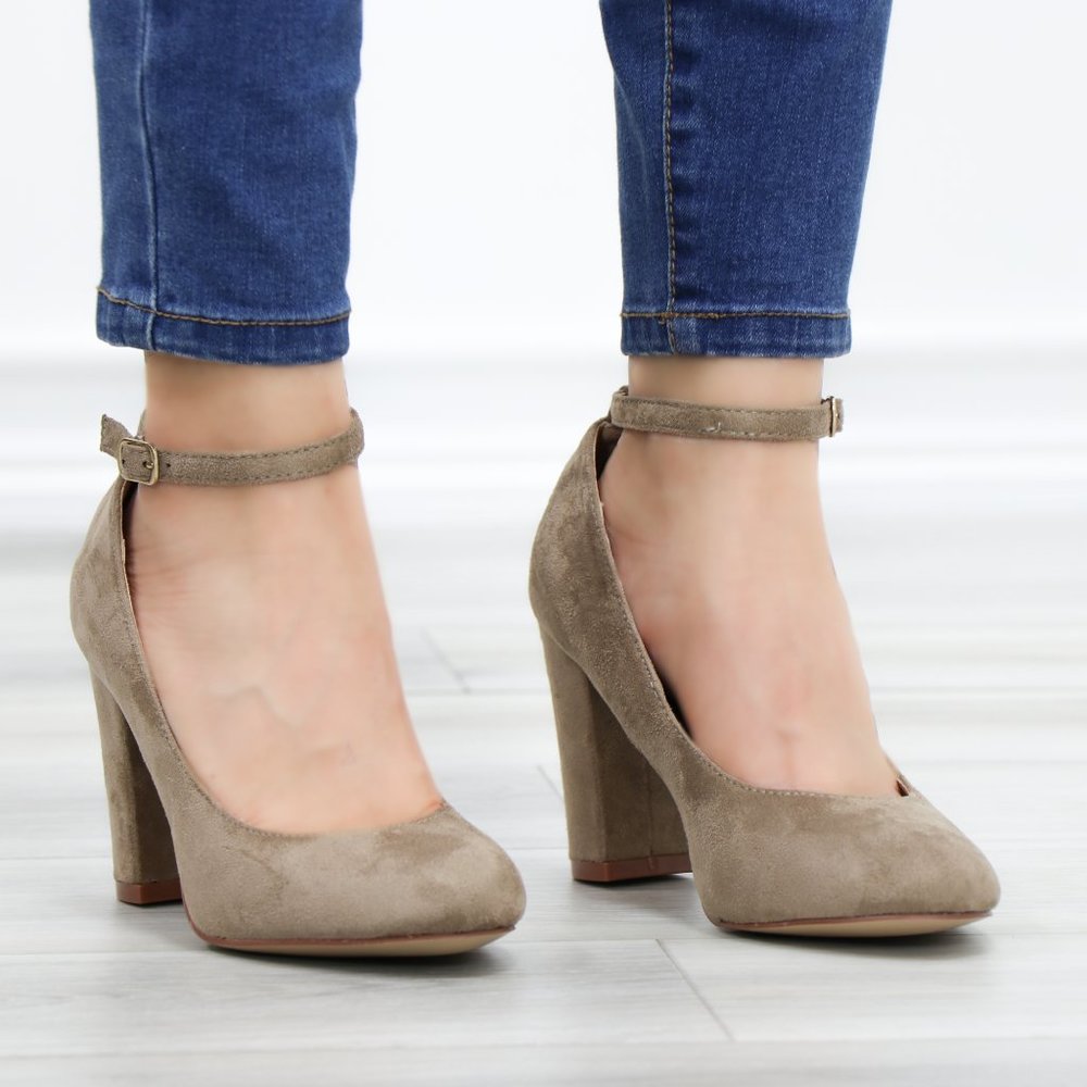 Taupe Ankle Strap Vintage Style Block Heels - Picture 10 of 14
